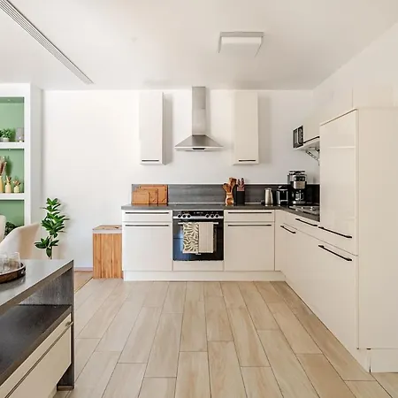 Le Apartment *